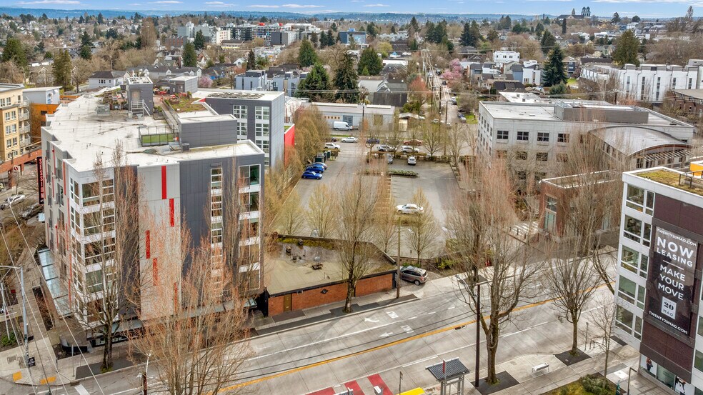 More Photos Of 2037 E Madison St, Seattle Storefront Retail Office For Sale