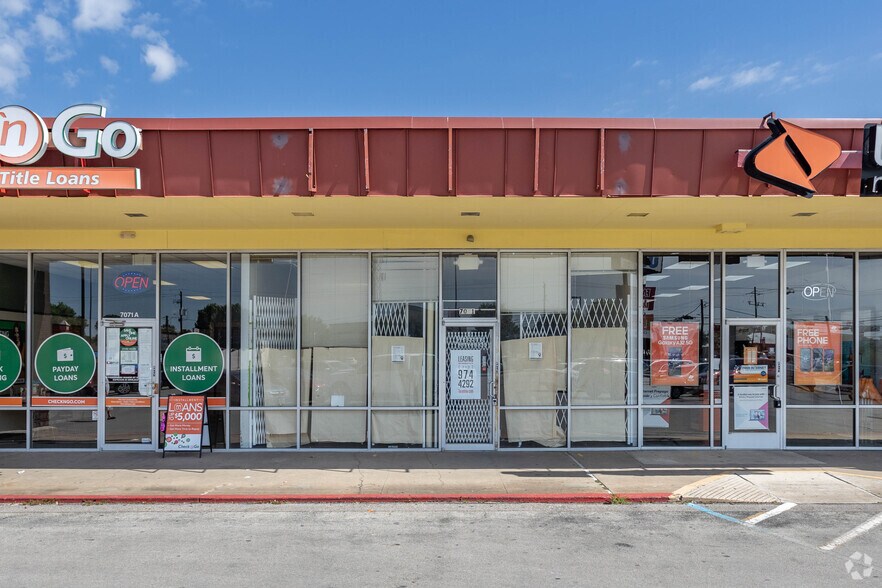 More Photos Of 7049-7061 Lawndale St, Houston Unknown For Lease