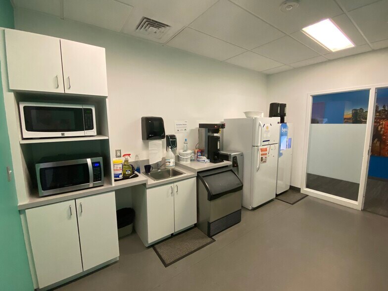 More Photos Of 216-218 W Water St, Charlottesville Loft Creative Space For Lease