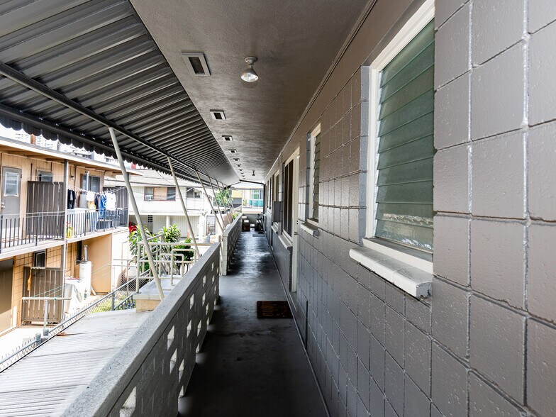 More Photos Of 1213 Matlock Ave, Honolulu Apartments For Sale