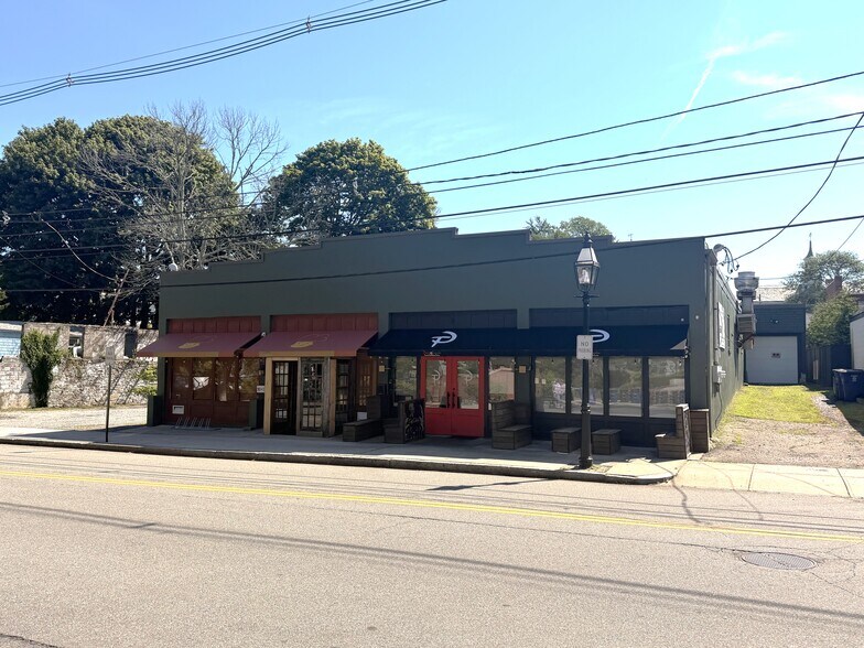 Primary Photo Of 382 Thames St, Bristol Freestanding For Sale