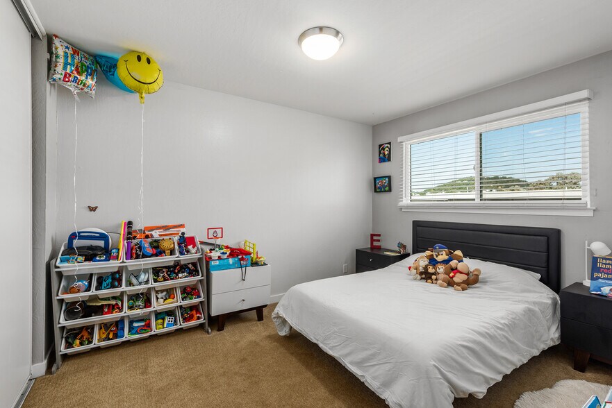 More Photos Of 155 Nova Albion Way, San Rafael Apartments For Sale