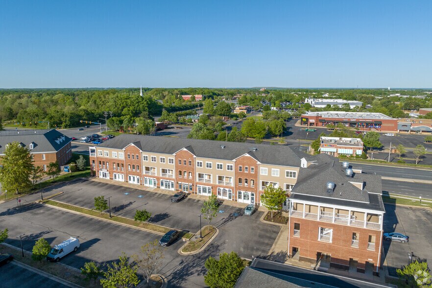 More Photos Of 13885 Hedgewood Dr, Woodbridge Office Residential For Sale