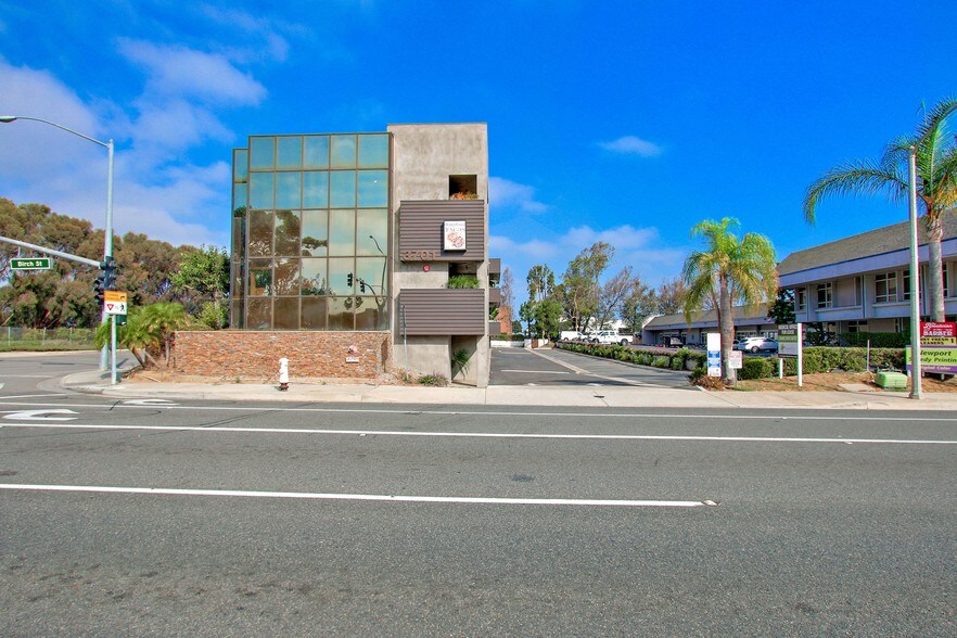 More Photos Of 3701 Birch St, Newport Beach Medical For Lease