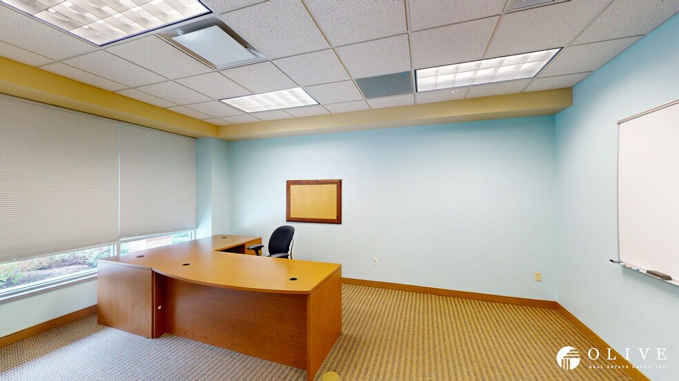 More Photos Of 1555 Quail Lake Loop, Colorado Springs Medical For Sale