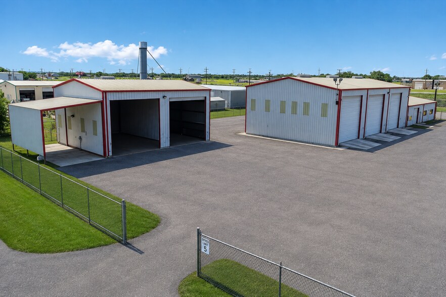 More Photos Of 11895 W Interstate 10, Marion Warehouse For Lease