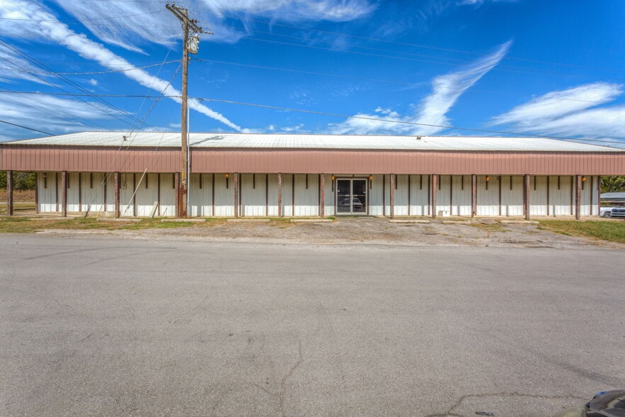 Primary Photo Of 9835 Frankoma Rd, Sapulpa Religious Facility For Sale