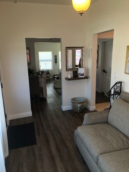 More Photos Of 668 E Redlands Blvd, Redlands Office For Sale