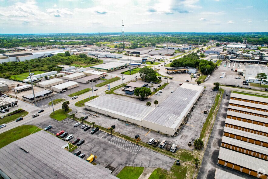 More Photos Of 2101-2207 S Combee Rd, Lakeland General Retail For Sale