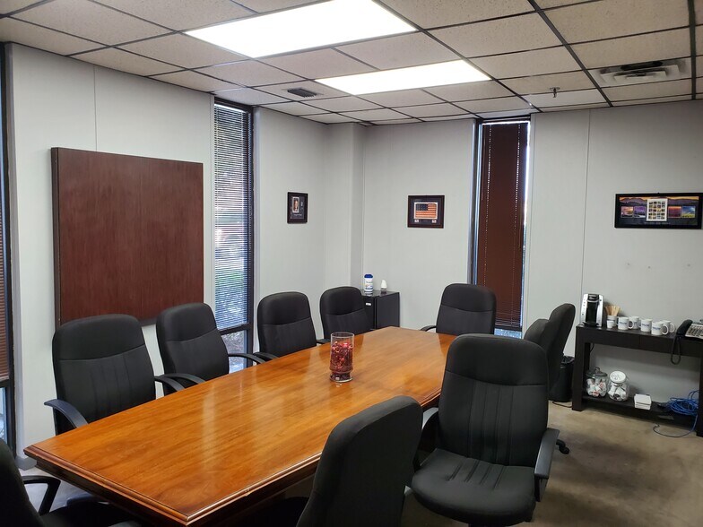 More Photos Of 12450 Automobile Blvd, Clearwater Warehouse For Sale