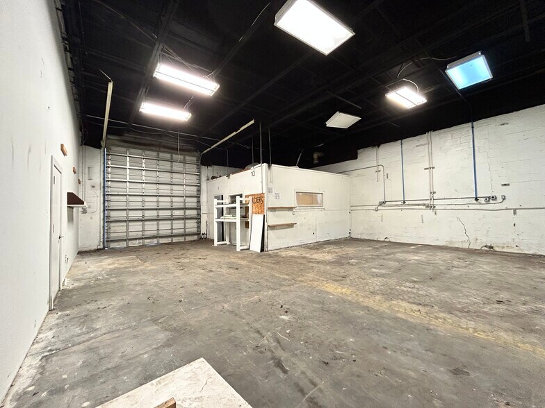 More Photos Of 5410 NW 12th Ave, Fort Lauderdale Warehouse For Sale