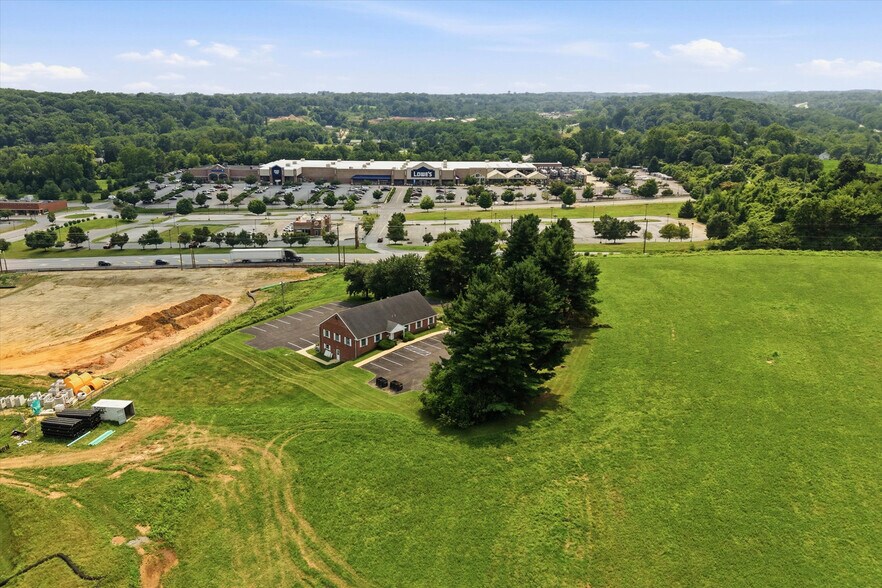 More Photos Of 1284 Gap Newport Pike, Avondale Medical For Sale