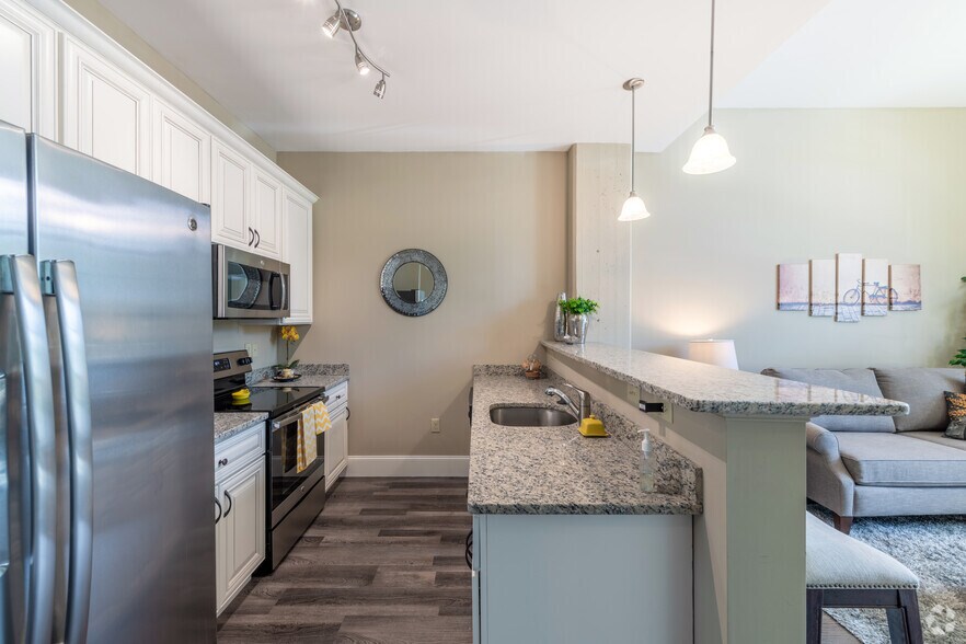 More Photos Of 12 Eagle St, Providence Apartments For Lease