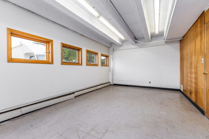 More Photos Of 410 N Union St, Dodgeville Office For Sale