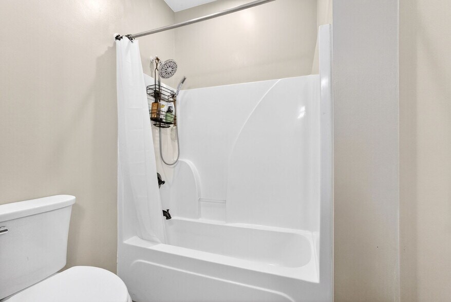 More Photos Of 1049 County Road 539, Valley Flex For Sale