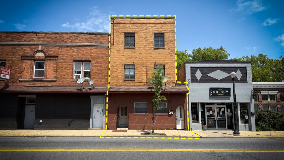 Primary Photo Of 209 E 3rd St, Bethlehem Apartments For Sale