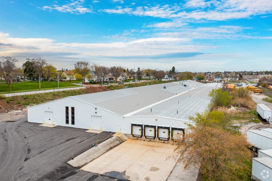 More Photos Of 1213 Pennsylvania Ave, Sheboygan Manufacturing For Sale