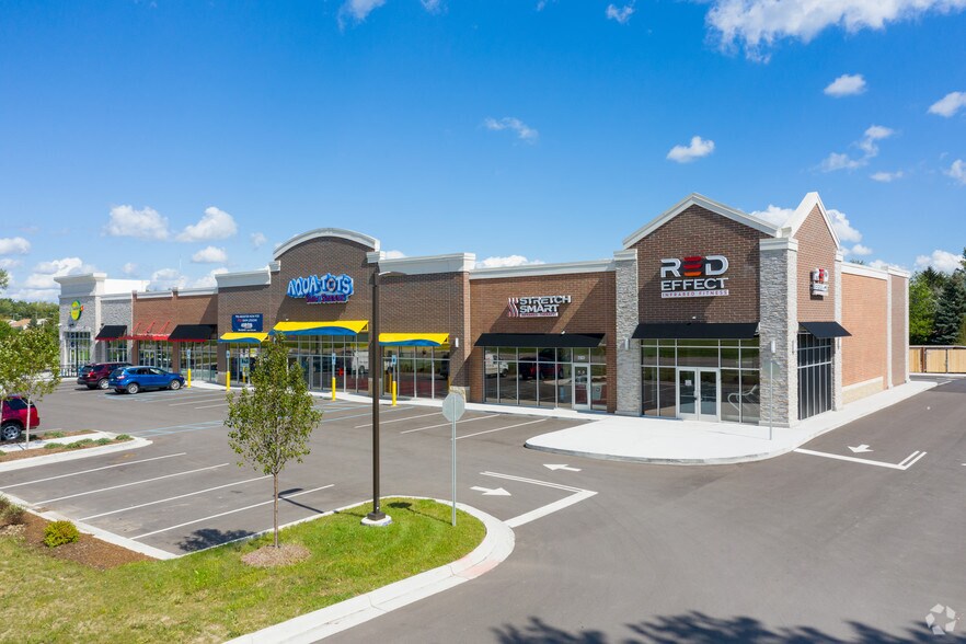 More Photos Of 21611-21631 Allen Rd, Woodhaven Freestanding For Lease