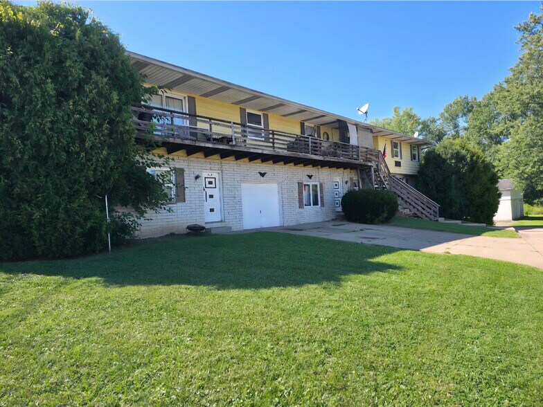 More Photos Of 143 Durling Dr, Wadsworth Apartments For Sale