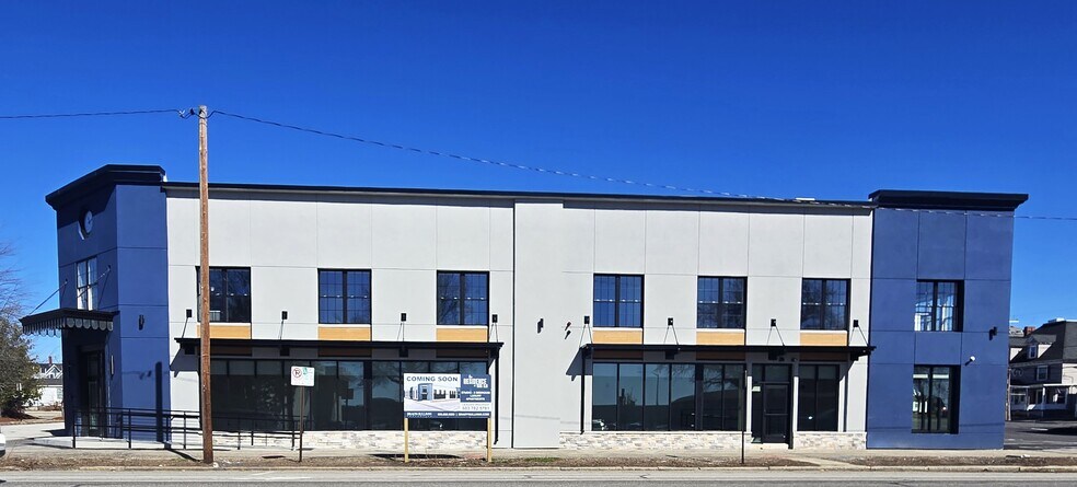 More Photos Of 1555 Elm St, Manchester Apartments For Lease