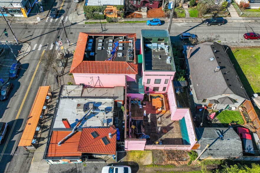 More Photos Of 2703 NE Alberta St, Portland Restaurant For Sale