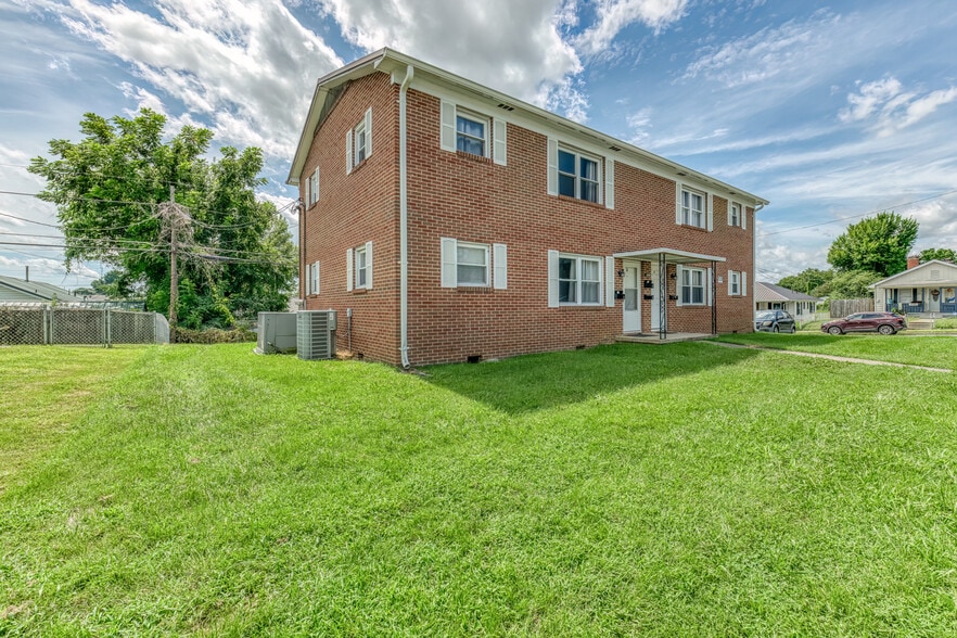 More Photos Of 1300 Holyoke St, Kingsport Apartments For Sale