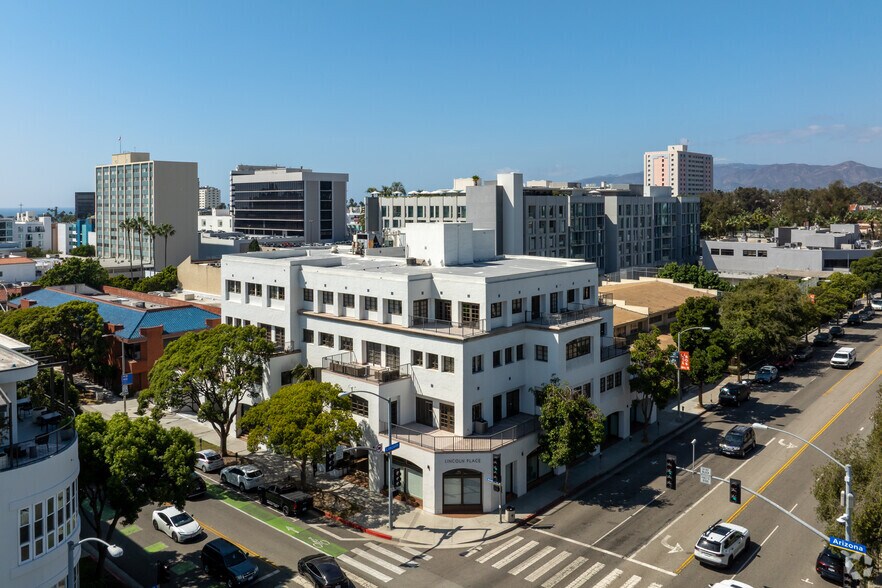 More Photos Of 725 Arizona Ave, Santa Monica Loft Creative Space For Lease