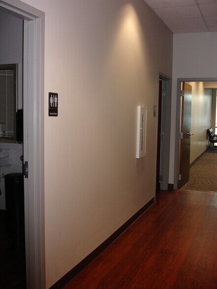 More Photos Of 2700 National Dr, Onalaska Office For Lease