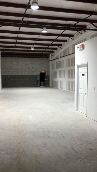 More Photos Of 1550 Tileston Rd, Saint Cloud Warehouse For Sale