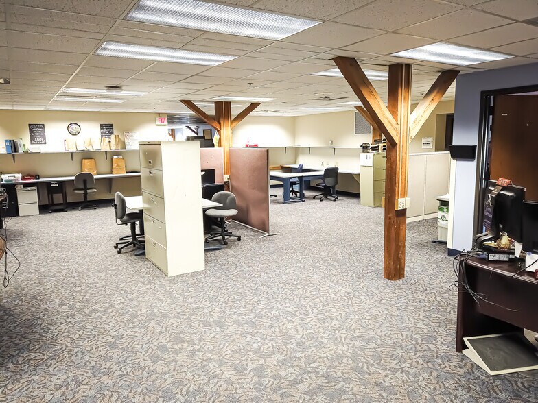 More Photos Of 500 S Hamilton St, Saginaw Medical For Sale