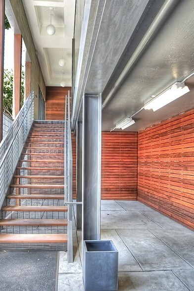 More Photos Of 1702 Olympic Blvd, Santa Monica Loft Creative Space For Lease