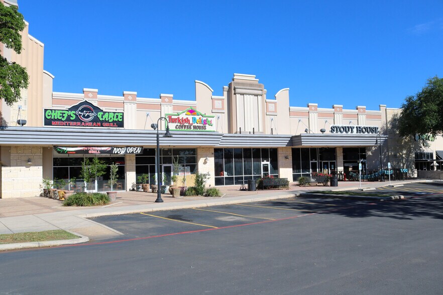 More Photos Of 11851 Bandera Rd, Helotes Unknown For Lease