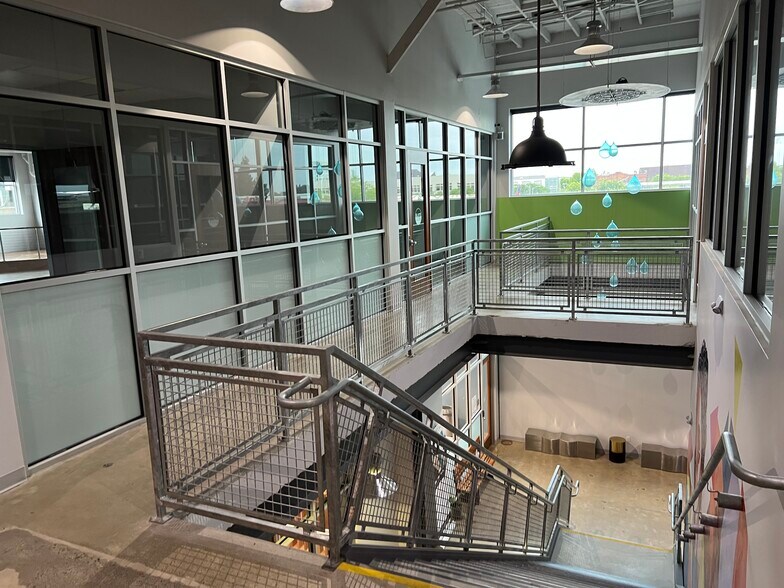 More Photos Of 2721 Cesar Chavez Blvd, Fresno Office For Lease