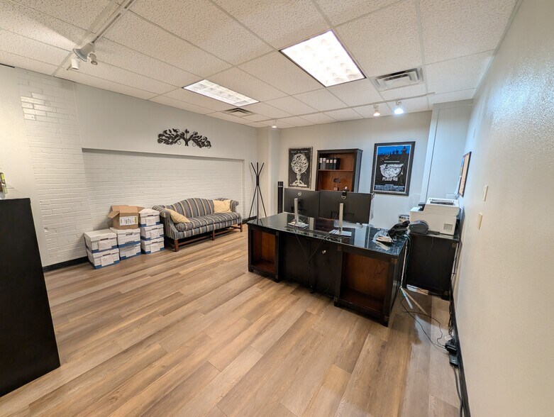 More Photos Of 7 E Cimarron St, Colorado Springs Office Residential For Lease