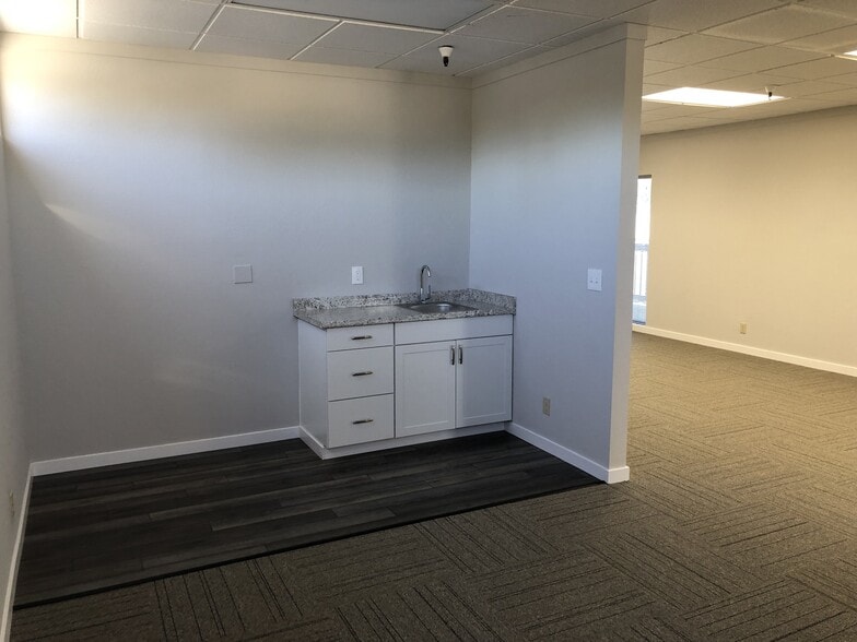 More Photos Of 1100 Lincoln Ave, Napa Medical For Lease
