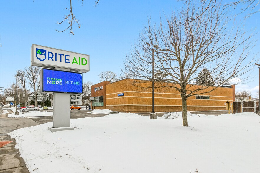 More Photos Of 335 Main St, Greenville Drugstore For Sale