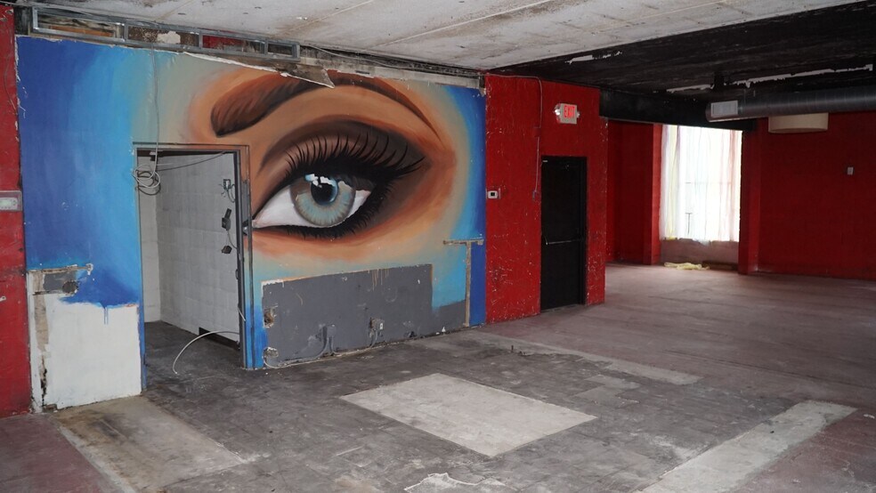 More Photos Of 4498 A Washington Rd, East Point Freestanding For Sale