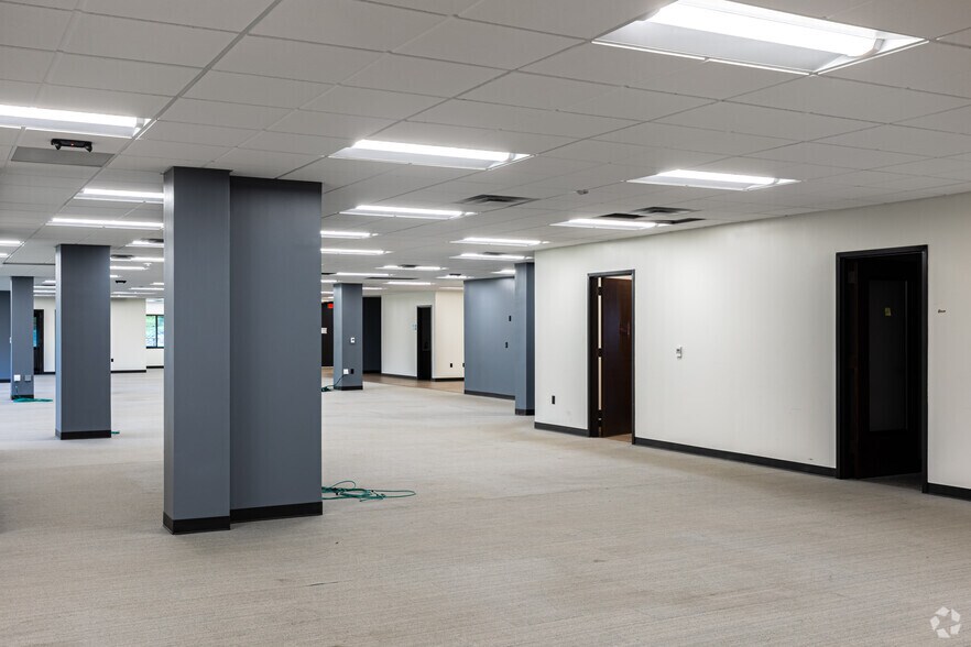 More Photos Of 10881 Lowell Ave, Overland Park Unknown For Lease