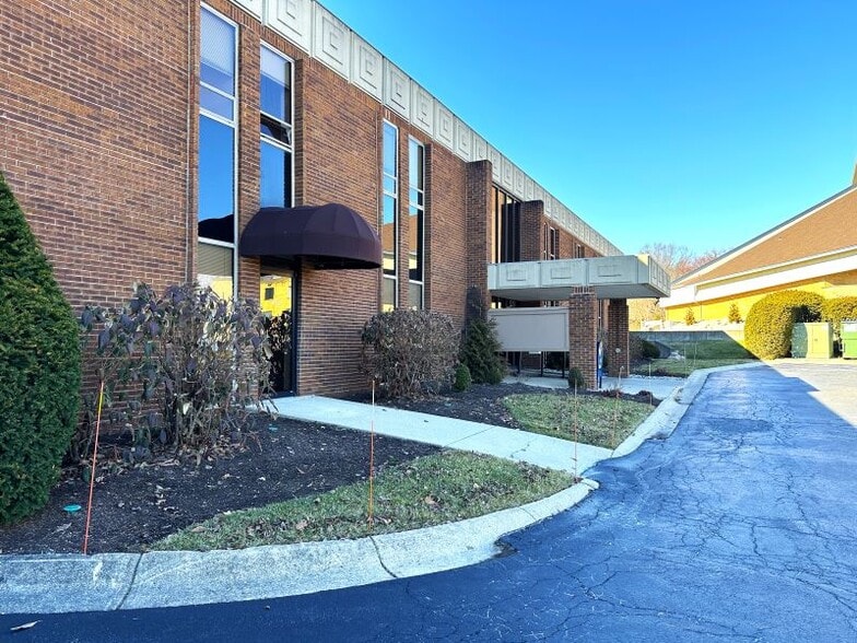 More Photos Of 5250 Far Hills Ave, Kettering Medical For Lease