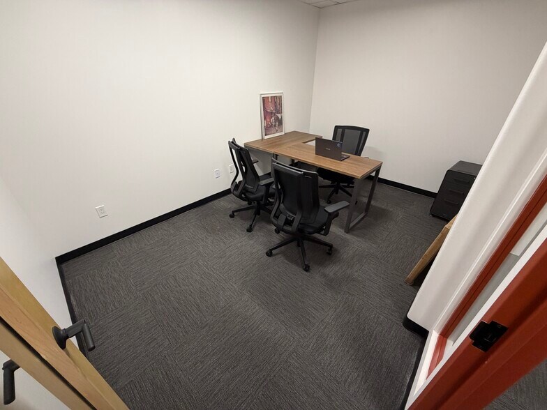 More Photos Of 200 Pemberwick Rd, Greenwich Loft Creative Space For Lease