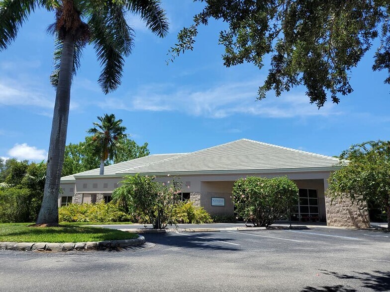 More Photos Of 5601 21st Ave W, Bradenton Office For Lease