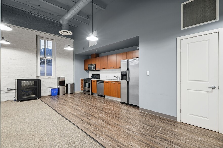 More Photos Of 1431 Pacific Hwy, San Diego Loft Creative Space For Lease