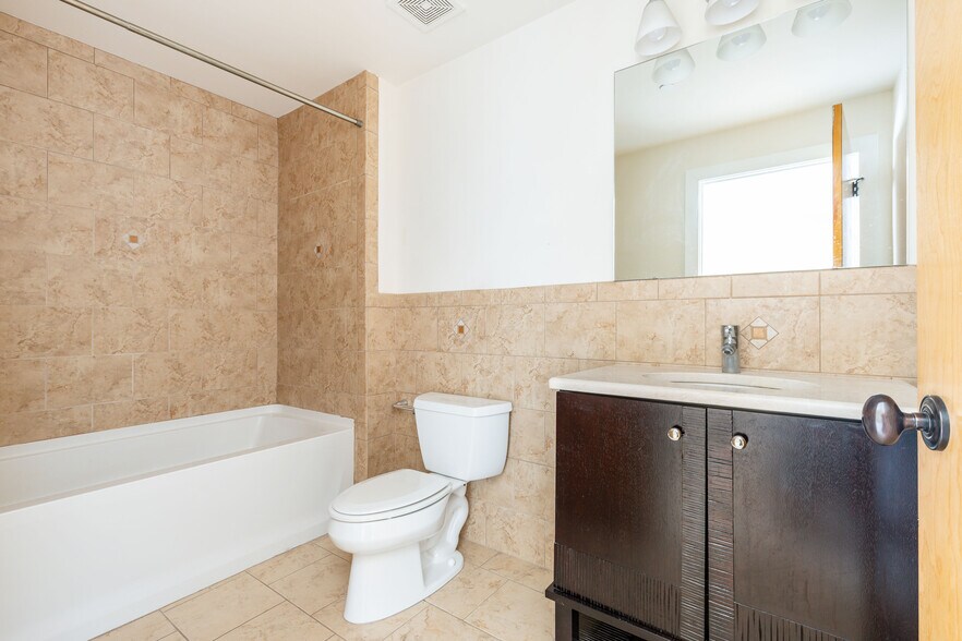 More Photos Of 4557 Manayunk Ave, Philadelphia Apartments For Sale