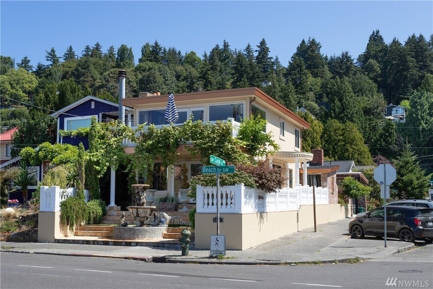 More Photos Of 4030 Beach Dr SW, Seattle Specialty For Sale
