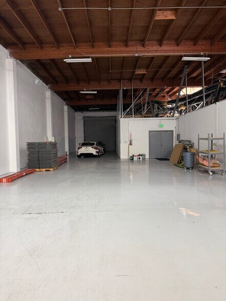 More Photos Of 280 Wattis Way, South San Francisco Manufacturing For Lease
