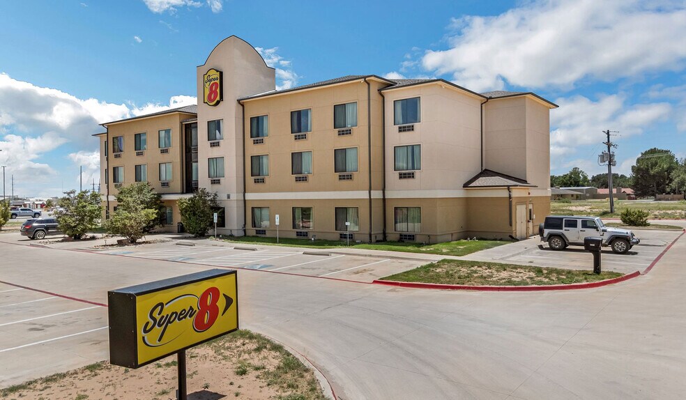 Primary Photo Of 3432 Interstate 20, Stanton Hotel For Sale