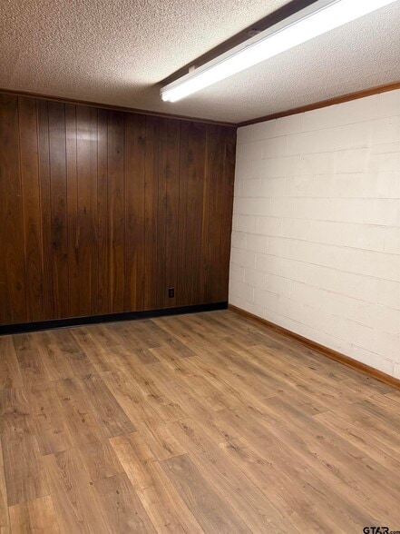 More Photos Of 2100 E Front St, Tyler Light Manufacturing For Lease