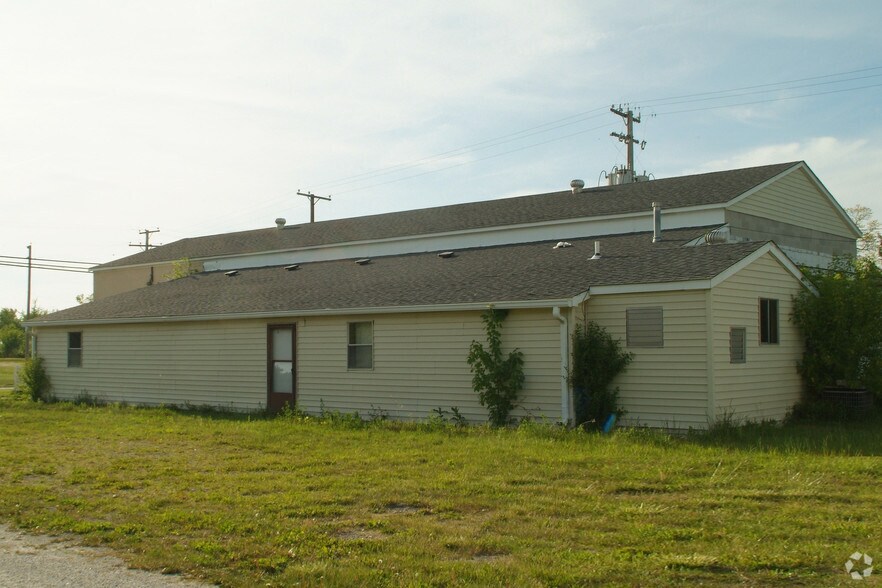 More Photos Of 2918 Goodells Rd, Wales Township Warehouse For Sale