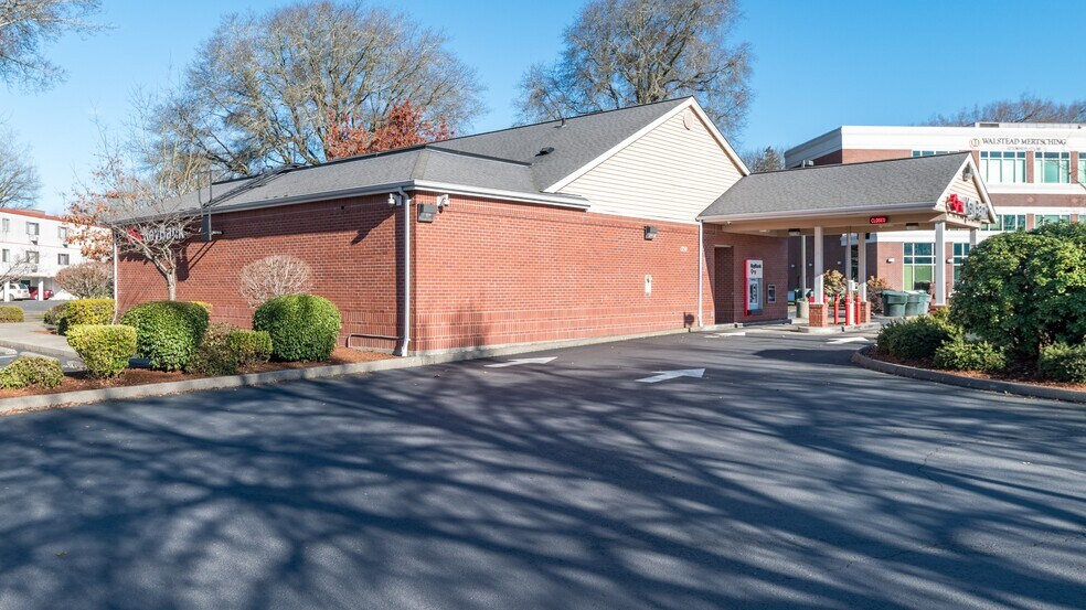 More Photos Of 1750 Hudson St, Longview Bank For Sale