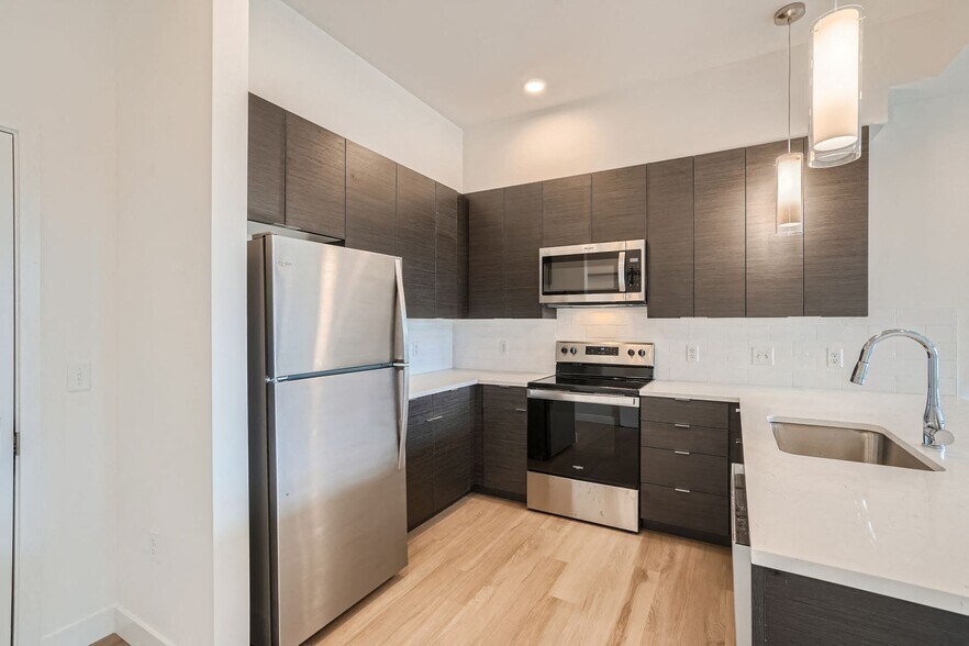 More Photos Of 920 Highway 133, Carbondale Apartments For Lease
